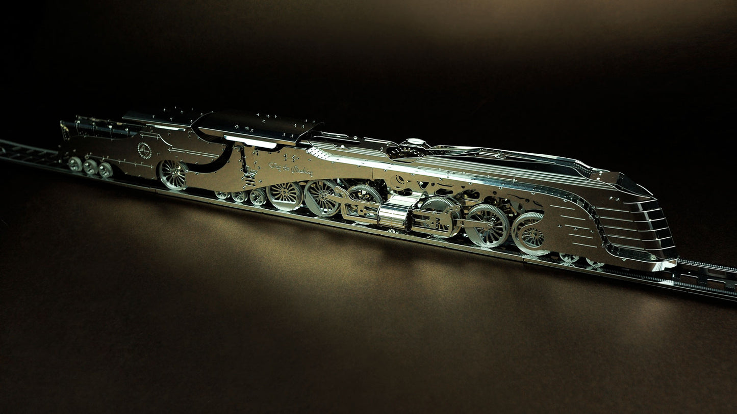 DAZZLING STEAMLINER