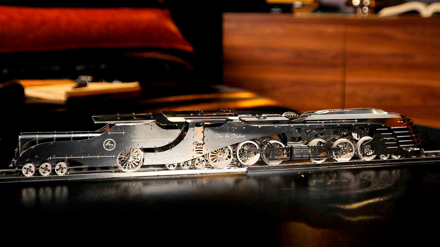 DAZZLING STEAMLINER